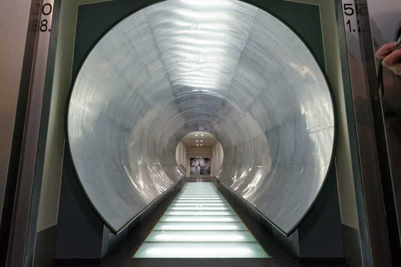 実際に過去に貯酒工程で使われていたタンクを再利用しているという