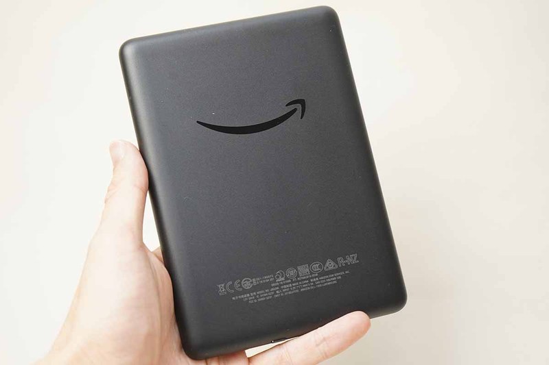 背面にAmazonのロゴ