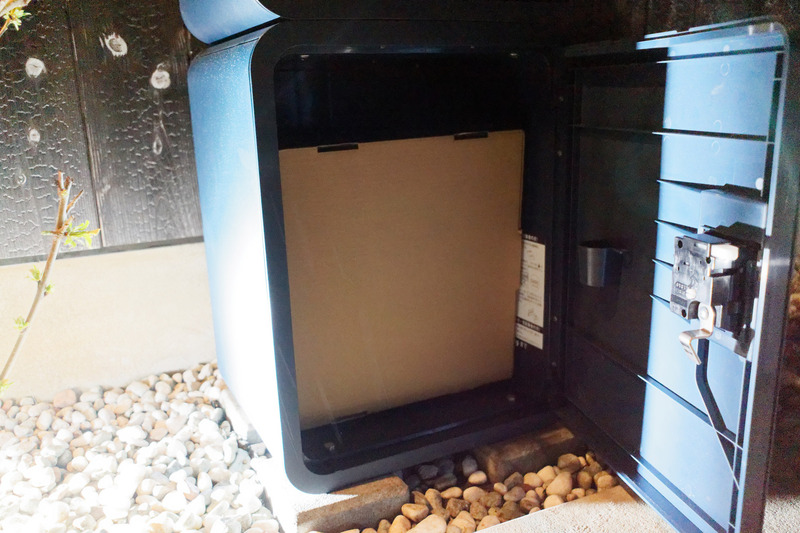 設置の翌日、ハンコをまだ用意していないのに荷物が届いた！