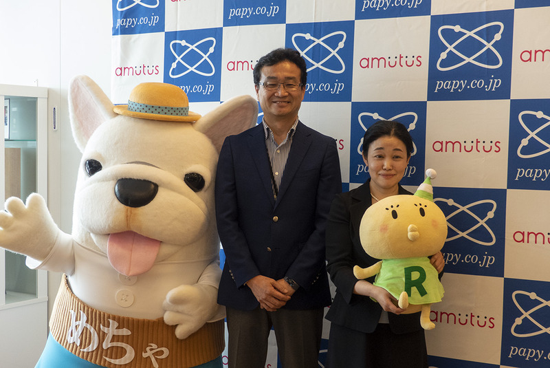 アムタス代表取締役社長 黒田淳氏(左)、パピレス代表取締役社長 松井康子氏(右)