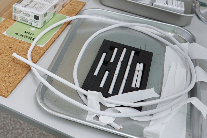 ぐるりと巻かれているのが、なが～い1本のたばこ