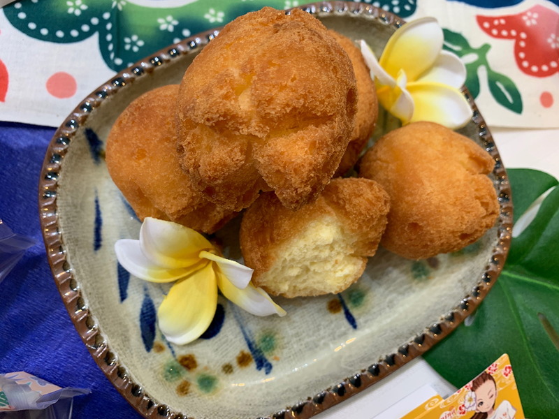 サータアンダギー 価格は100円