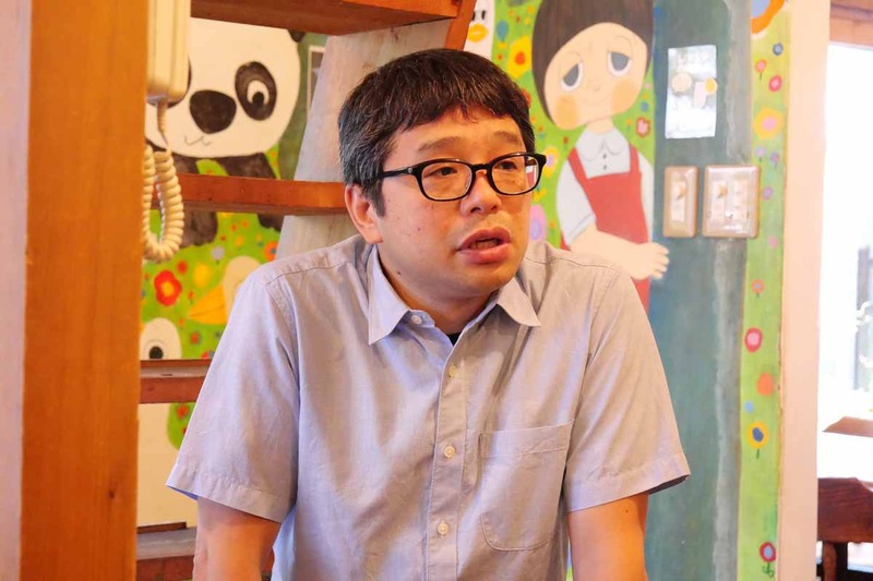 高円寺ルック商店街理事の中澤一也氏。自身もキャッシュレス決済を頻繁に利用するそうで、今後商店街が生き残るためにキャッシュレス対応を積極的に働きかけたいと強い意気込みを示した