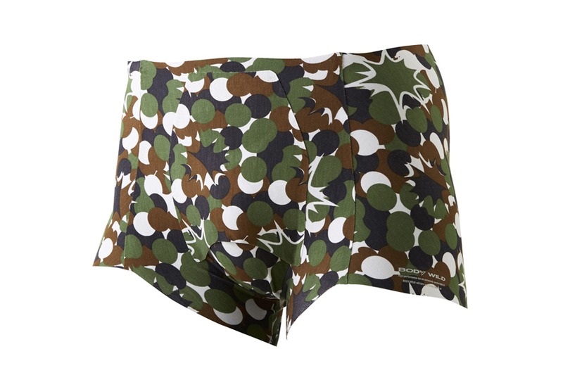 パンチングカモ柄 カーキー