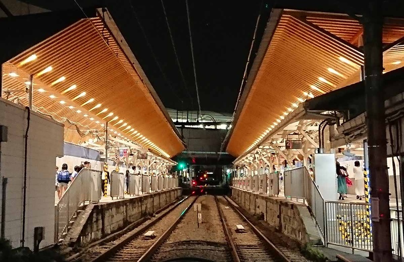 池上線 旗の台駅。リニューアルした屋根