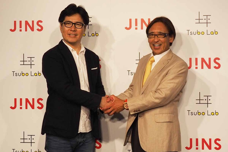 ジンズホールディングス 田中仁CEO(左)と慶應義塾大学 坪田一男教授(右)