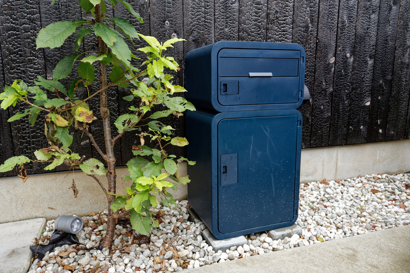 比較的リーズナブルに導入できる宅配ボックスもある。設置できる環境なら、こちらも組み合わせたい