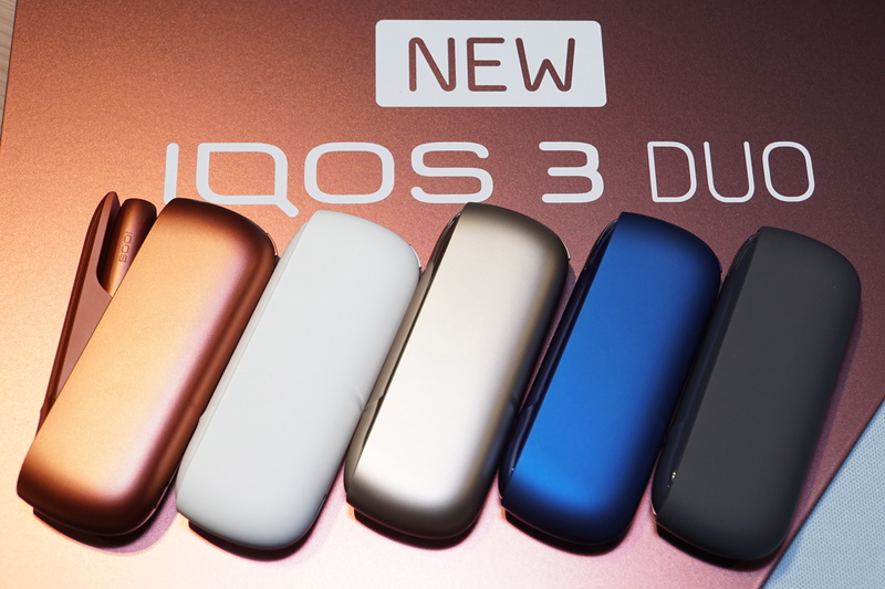 左から、ウォームカッパー、ウォームホワイト、ブリリアントゴールド、ステラーブルー、ベルベットグレー