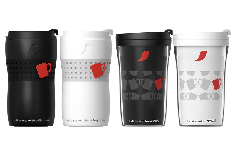 バリスタ デュオ専用のタンブラー。左から「ネスカフェ パーソナル サーモ タンブラー」ブラック、ホワイト、「ネスカフェ パーソナル タンブラー」ブラック、ホワイト
