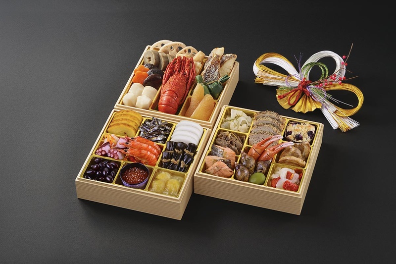 LIMEX製トレーを使用したおせち「慶春譜」