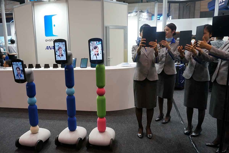 ANAのアバターロボット「newme」