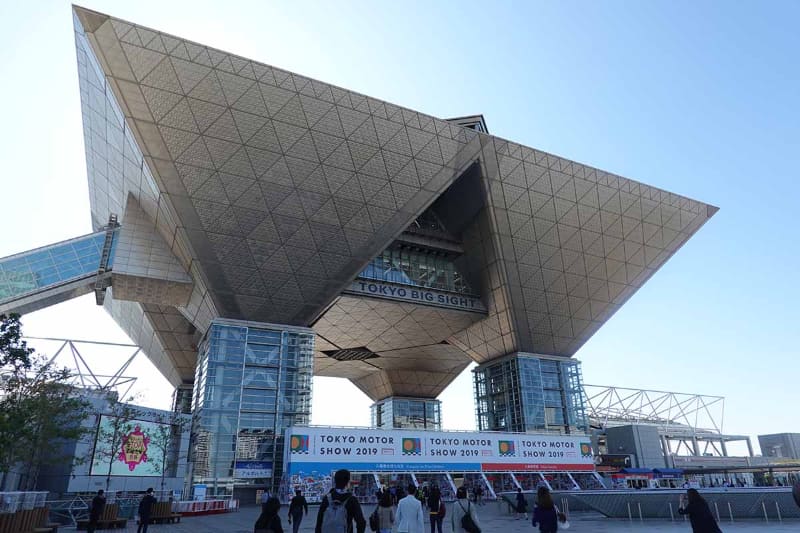 東京モーターショーのメイン会場となる東京ビッグサイトの西展示棟・南展示棟