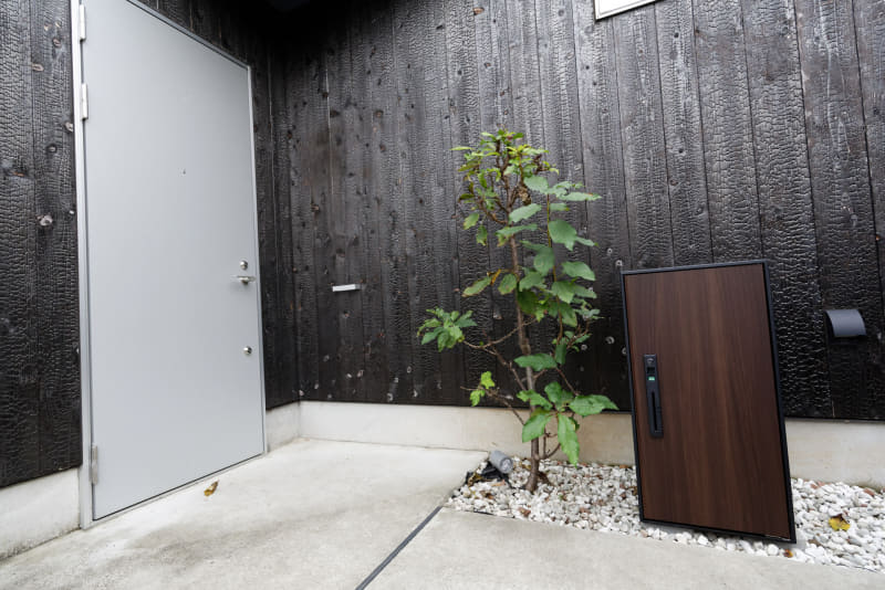 デザインバリエーションはミドル、ラージそれぞれ6種類。自宅の外観や好みに合うものを選べる