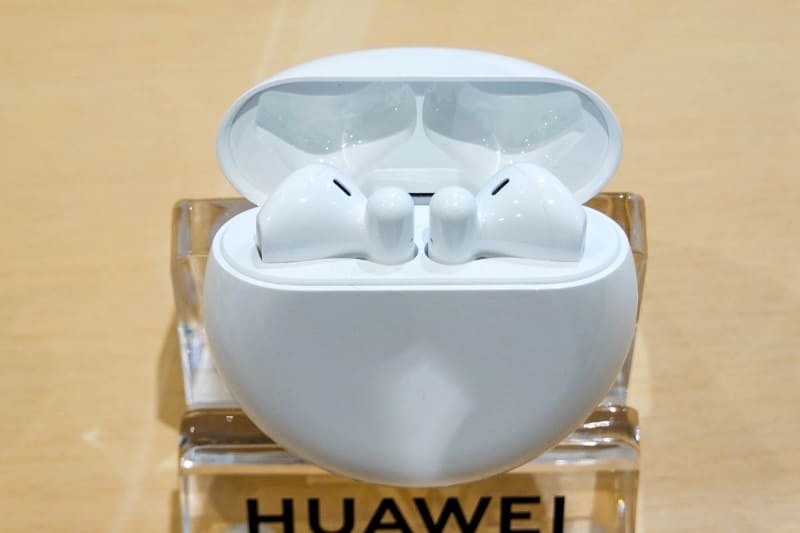 ケースはワイヤレス充電に対応する