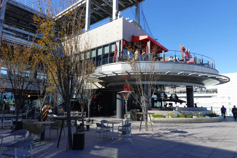 17階の「SHIBU NIWA」