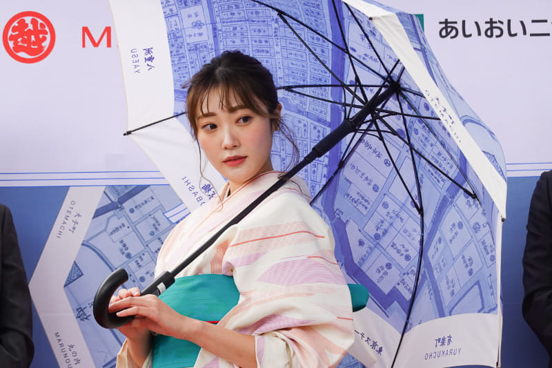 東京駅エリアオリジナルデザインの傘