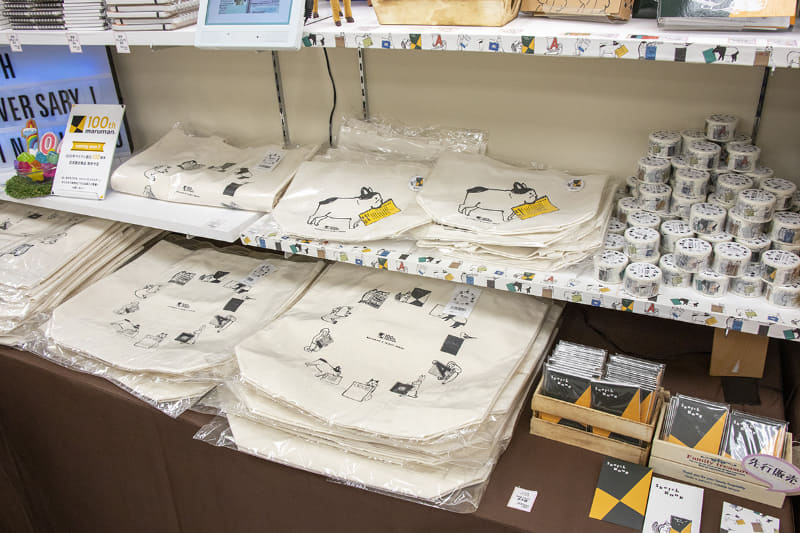 先行販売の100周年デザイントートバッグ