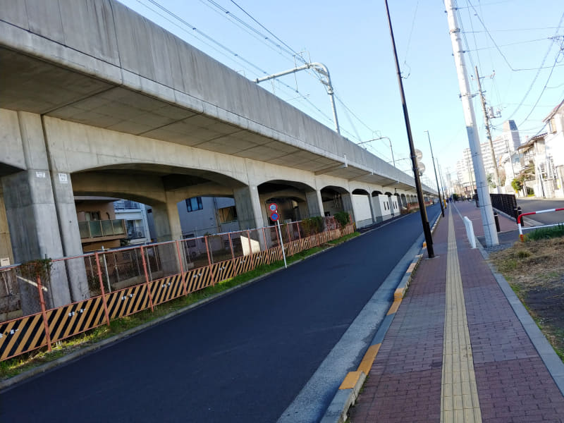 国立駅を過ぎたあたり。このへんは道路がきれいに整備されていて、ランニングに最適かも