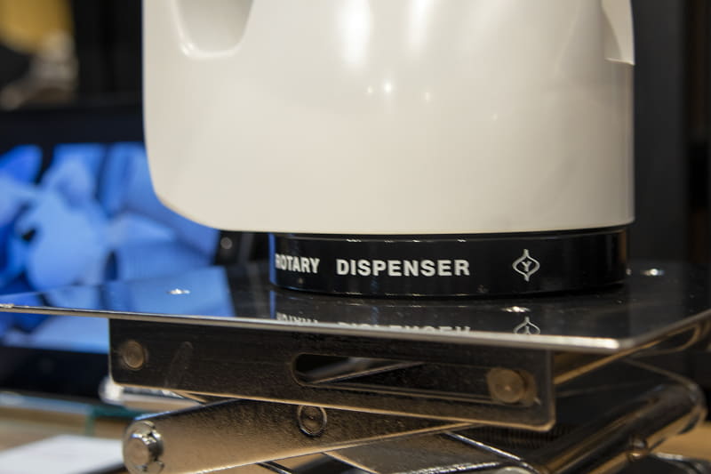 台座の文字も再現(復刻版)