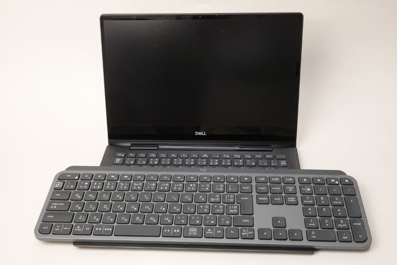 キーボードの上にキーボードを載せるパターン。今回は使えなかった