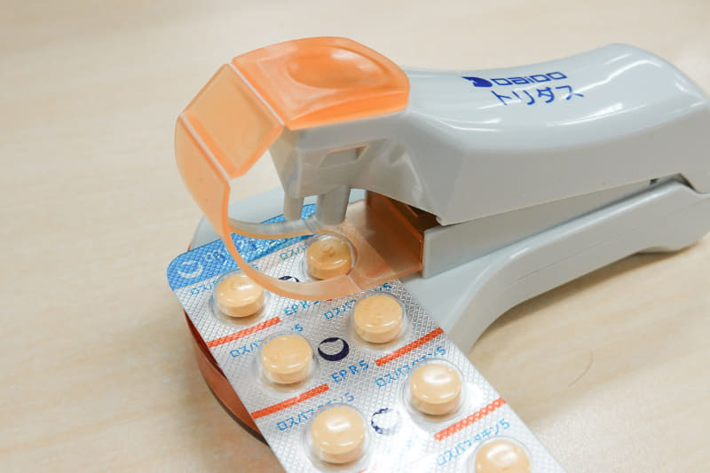 裏側にゴムシートが貼ってあり、置いた状態でも使える