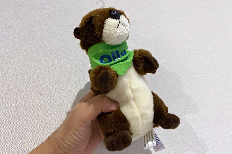 Otter社からいただいたぬいぐるみ。「Otter」とはカワウソのことなので、キャラクターはカワウソだ