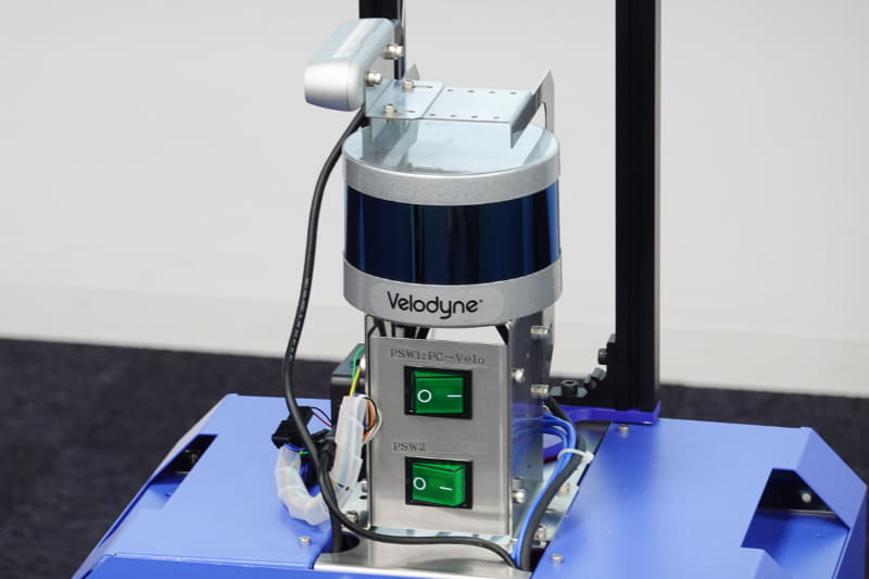 あえて大型のセンサーやバッテリを搭載