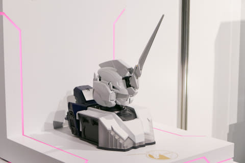 ガンプラ40周年記念“ガンダリウム合金”モデル、PG上位モデルなど