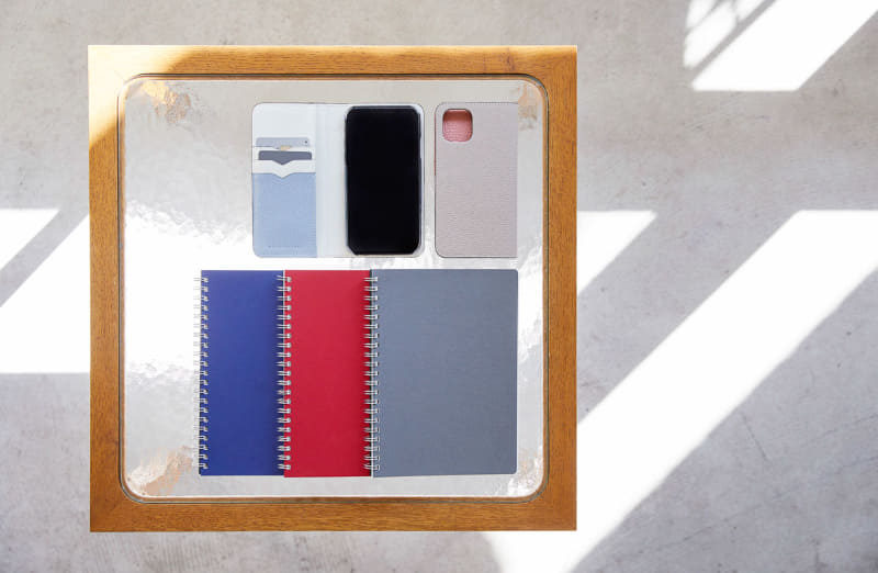 PCM竹尾の限定ノートとBONAVENTURAスマホケース六本木 蔦屋書店限定カラー