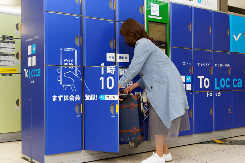 荷物を入れて閉じるだけ