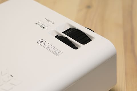 3個 GOODEE プロジェクター ホワイト 楽天市場】GooDee LEDプロジェクター 小型 プロジェクター