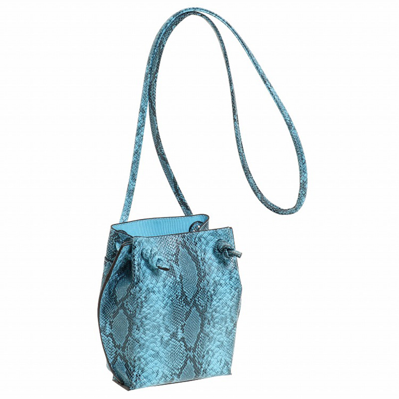 ブルーパイソン