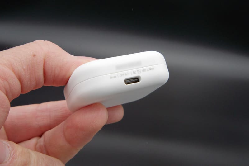 充電端子はUSB Type-C
