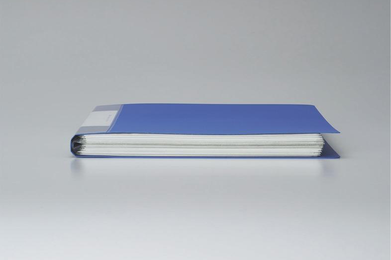 書類が多いときも表紙が広がりにくい