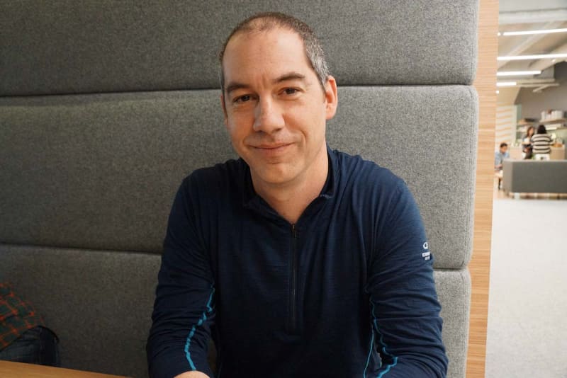 Squareでハードウェア開発全般の責任者であるJesse Dorogusker氏]
