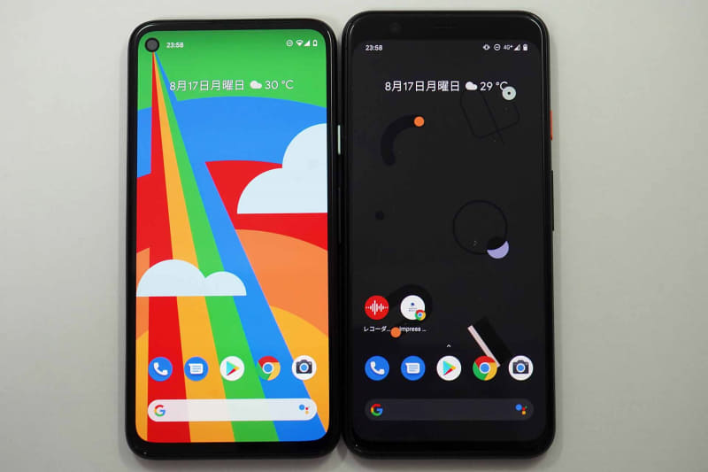 Pixel 4a(左)とPixel 4(右)