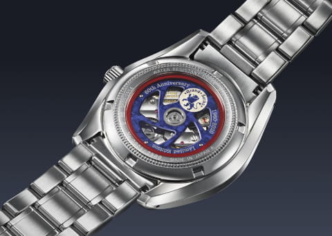 グランドセイコー、岩手山の朝焼けをイメージした60周年モデル