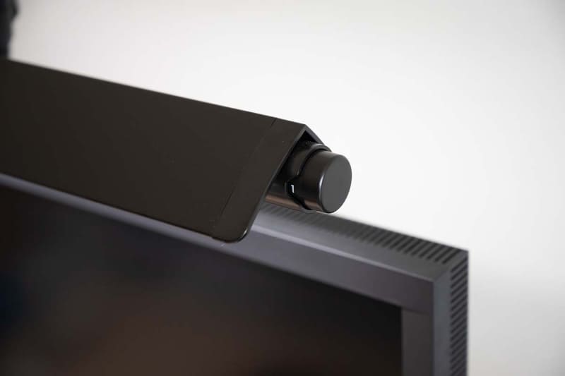 オフのポジションから下に回転させると「1」に、上に回転させると「7」になる