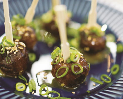 オードブル：甘辛みその照り焼き風プラントボールカナッペ