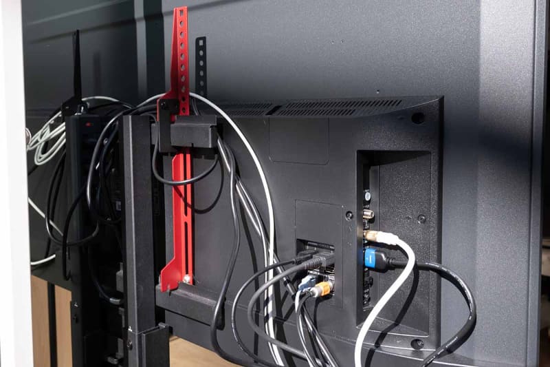 裏側はかなりぐちゃぐちゃだ