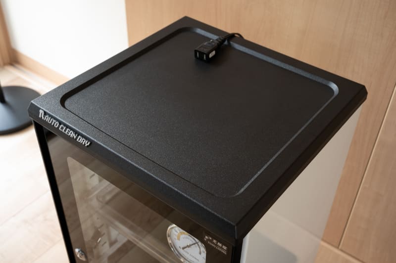 トップテーブルに小物を置いておける