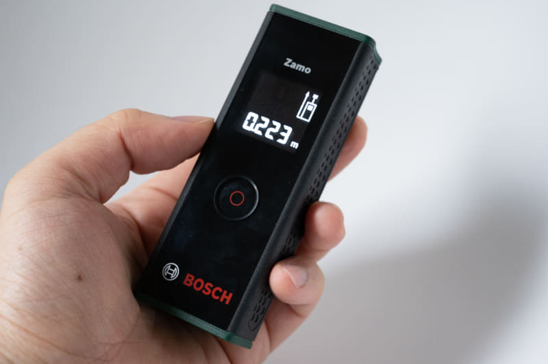 小型で、プロ用とは少し系統の違うデザインだ