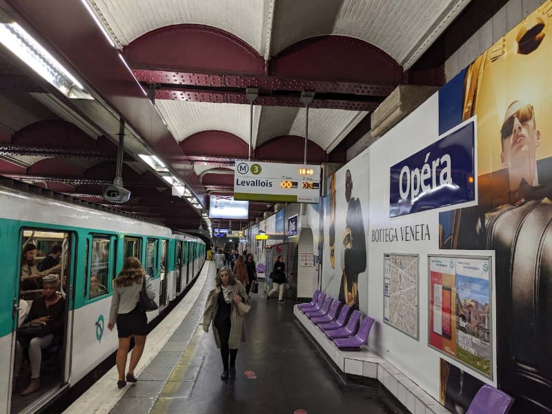 パリ＝メトロのオペラ駅