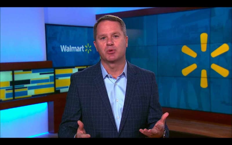 CESで講演する米Walmart CEOのDoug McMillon氏