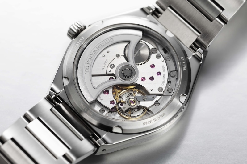 裏蓋はシースルーバック