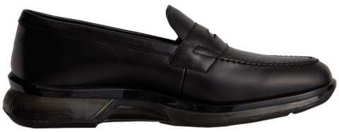 アシックス、スポーツシューズ機能搭載のビジネスシリーズにローファー