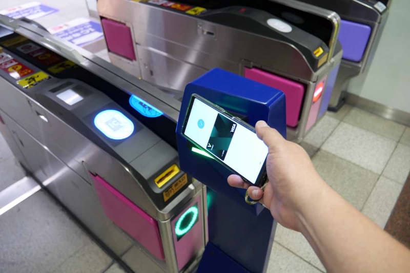 Visaのタッチ決済が利用できるAndroidスマートフォンやウェアラブルデバイスも利用可能