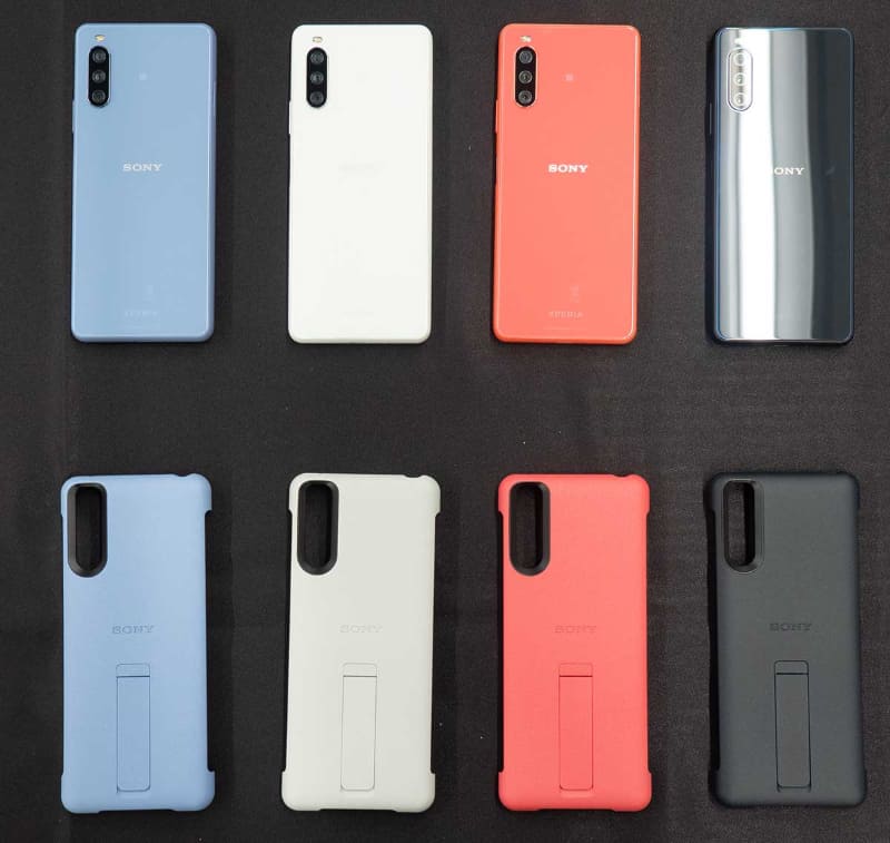 Xperia 10 IIIのカラーバリエーション。価格的により手頃なモデルなので、カジュアルなイメージが強い