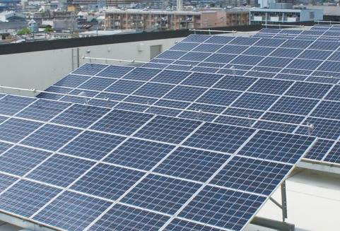 郵便局の屋上を活用した太陽光発電