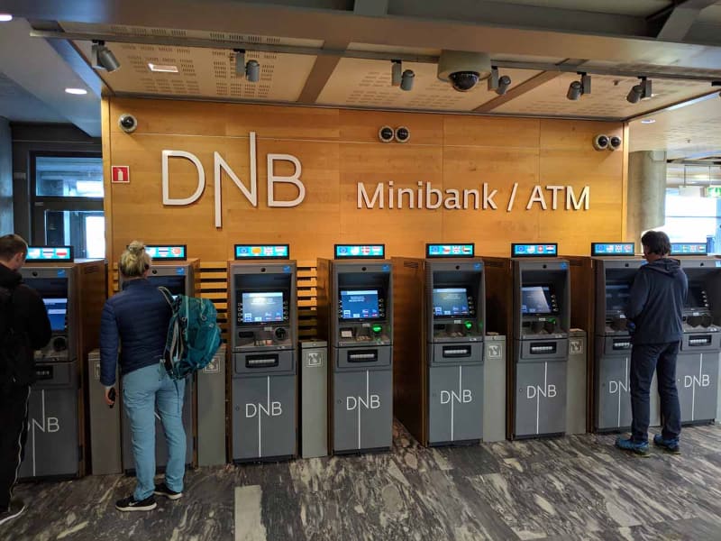 ノルウェーのオスロ空港にあるATMコーナー